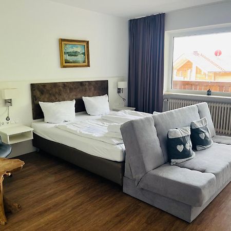 Hotel Chiemseepanorama クシュタット・アム・キームゼー エクステリア 写真