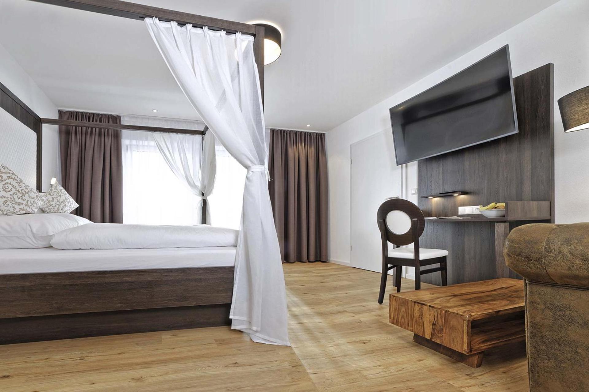 Hotel Chiemseepanorama クシュタット・アム・キームゼー エクステリア 写真